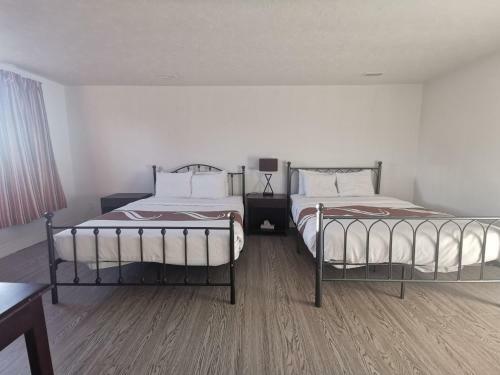 Hotel Walk To Niagara Falls / New / Spacious Apartment