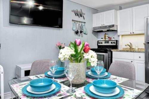 Apartamento Newly Renovated - Modern 2br With Rooftop Terrace!