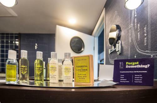 Hotel Doubletree By Hilton St. John's Harbourview