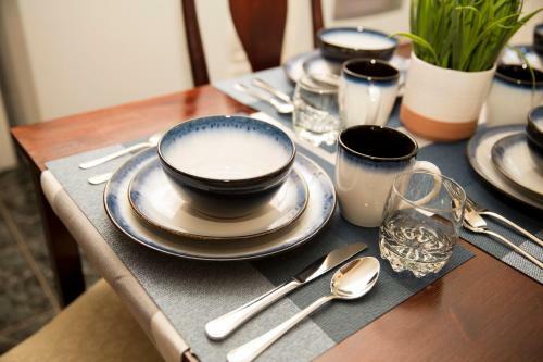 Hostal Park Avenue Suites