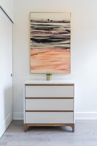 New - Upscale 3br Apartment - Near High Park!