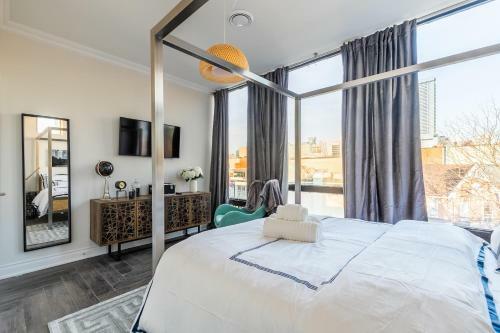 Prime Location - Stunning 2br - Newly Renovated!