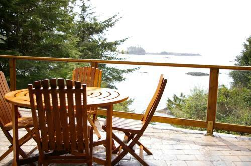 Bostrom's B&B On Little Beach Bay