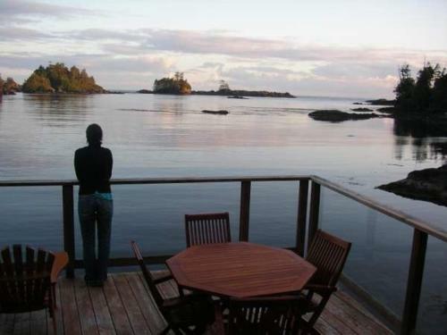 Bostrom's B&B On Little Beach Bay