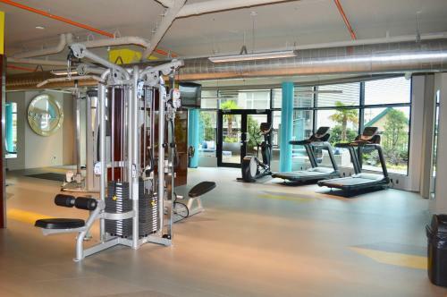 The Jukebox Modern Industrial 1 Bedroom Downtown