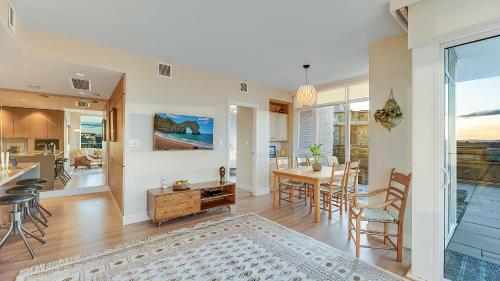 *prestigious Promontory 2 Bedroom W/ocean Views