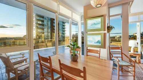 *prestigious Promontory 2 Bedroom W/ocean Views