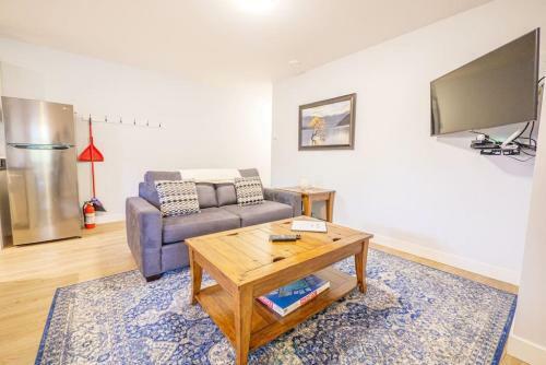 Storm Bay Inlet Facing Suite With Chefs Kitchen