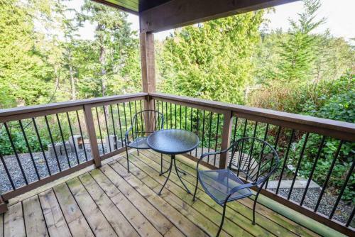 Storm Bay Inlet Facing Suite With Chefs Kitchen