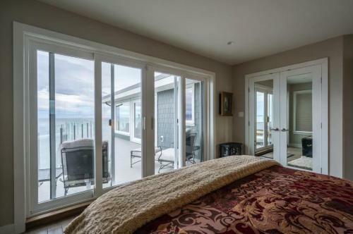 *10 Mile Point Stunning Oceanfront