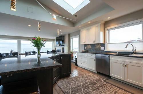 *10 Mile Point Stunning Oceanfront