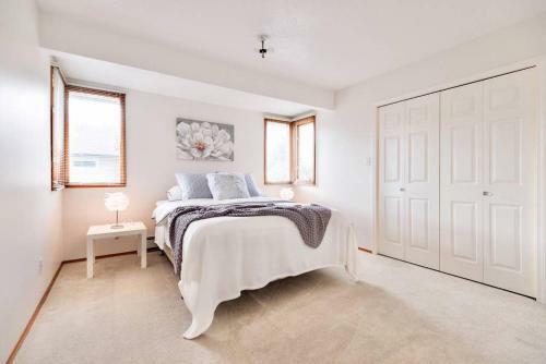 Charming House Minutes To Beach/ Harbour/downtown