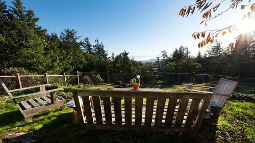 Kaliana Sanctuary With Stunning Views