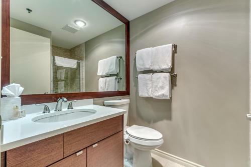 Greystone Lodge 216 Ski-in Out