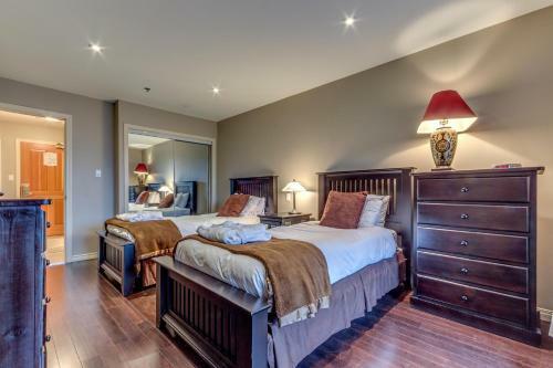 Greystone Lodge 216 Ski-in Out