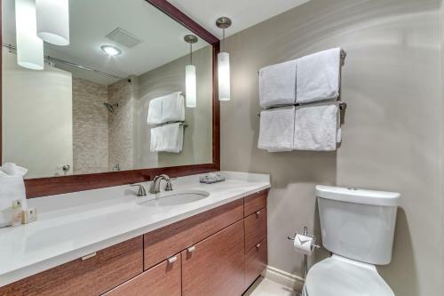 Greystone Lodge 216 Ski-in Out