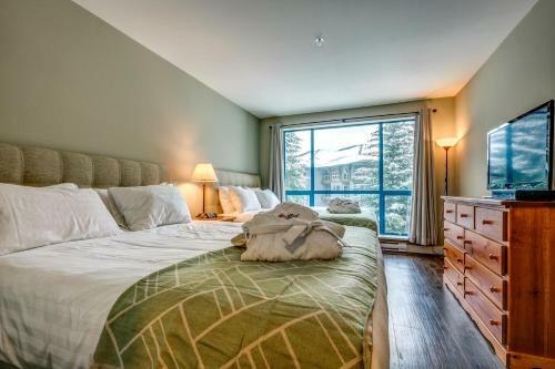 Greystone Lodge 221 Ski-in Out