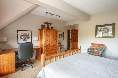 Golf Course & Mountain Views By Harmony Whistler