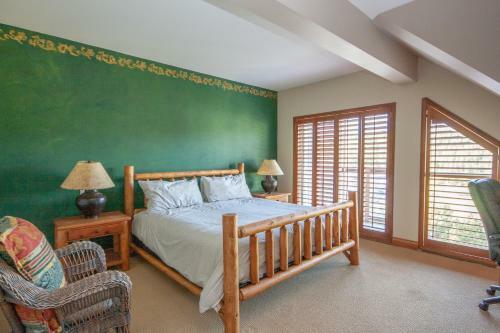 Golf Course & Mountain Views By Harmony Whistler