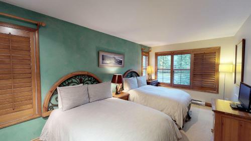 Golf Course & Mountain Views By Harmony Whistler