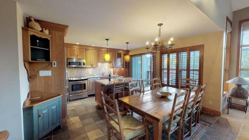 Golf Course & Mountain Views By Harmony Whistler