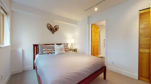 Modern Home In An Amazing Location By Harmony Whistler