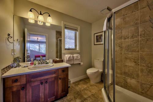 Peaks Retreat + Suite By Bear Country