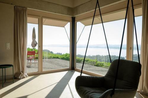 Apartamento Traumloft Mit Blick Auf Den Murtensee Und Die Alpen