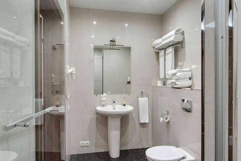 Men'k Kings Hotel