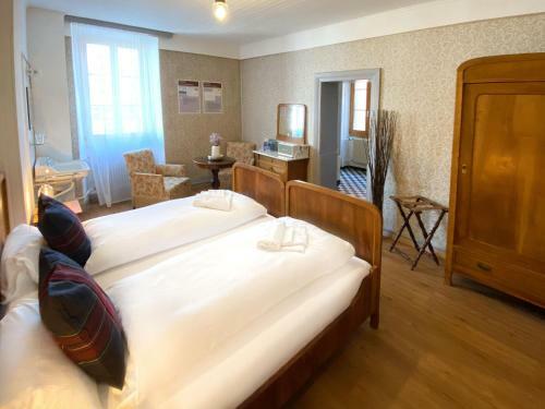 Le Vieux Hotel Du Glacier Et Poste
