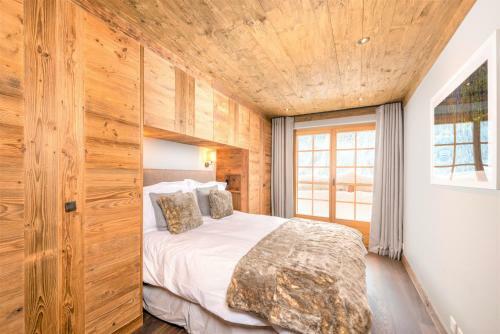 Chalet Ourson Brun By Mrs Miggins