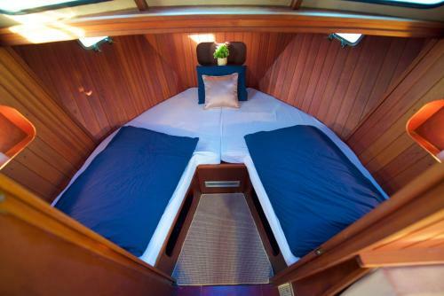 Homeboat-bateau H�tel