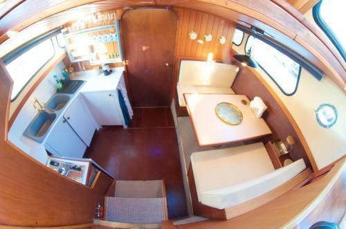 Homeboat-bateau H�tel