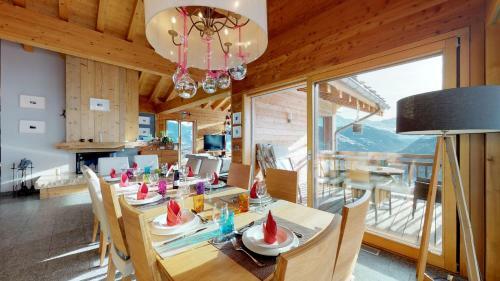 Etoiles Des Neiges Luxe & Jacuzzi Chalet 12 Pers
