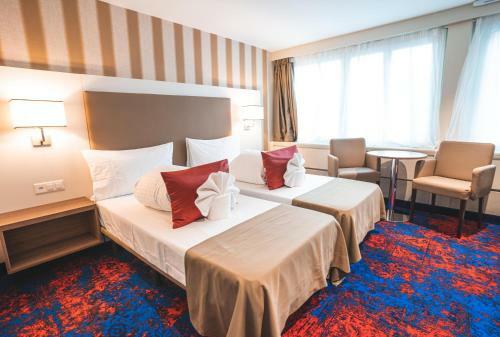 My Home Hotel - Free Parking