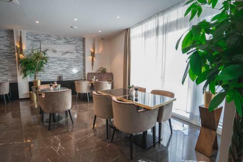 My Home Hotel - Free Parking