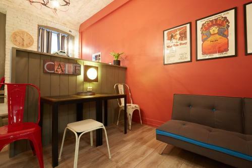 Mogol Apartments