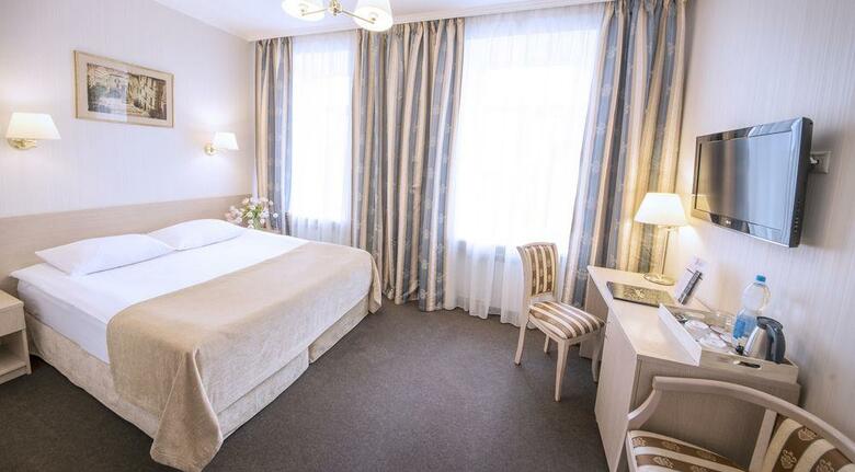 Bristol Hotel