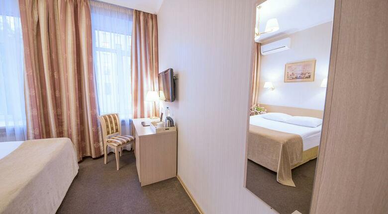 Bristol Hotel