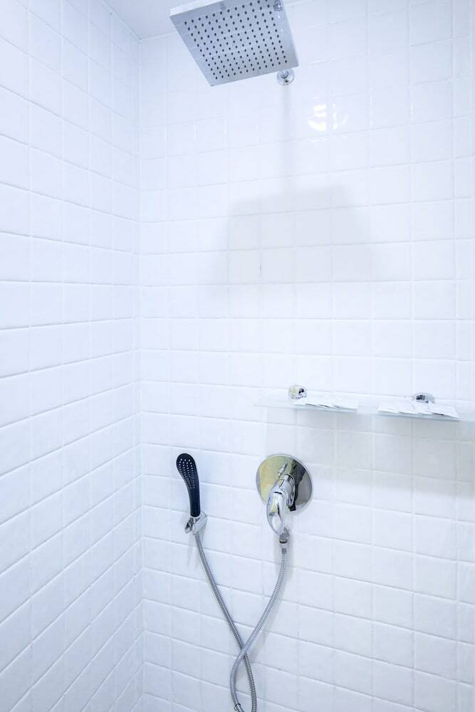 Alex Hotel Na Muzhestva