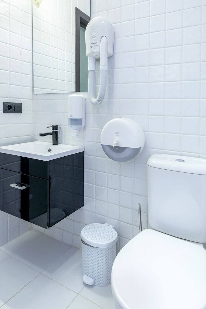 Alex Hotel Na Muzhestva