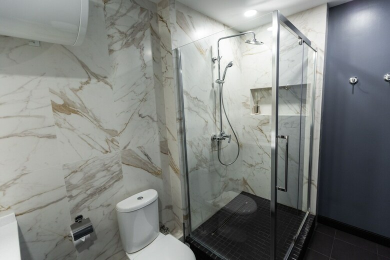 Sharf Hotel