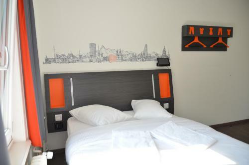 Easyhotel Z�rich West
