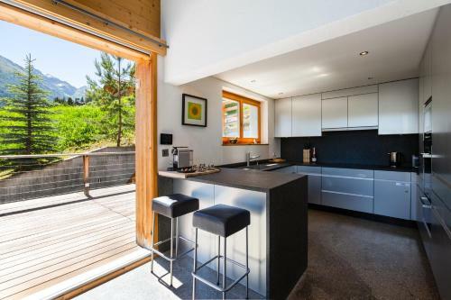 Luxury Spa Chalet With Jacuzzi And Sauna