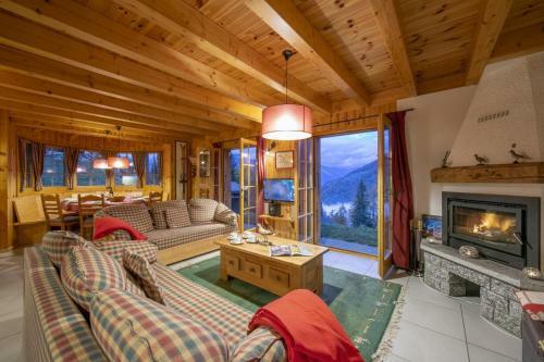 Chalet Lustycru Enjoy The Mountain