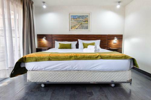 Apartamento Tribeca Super King Room - Studio With Parking, Pool, Wifi, AC