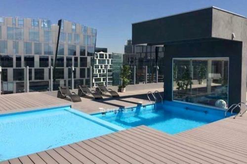 Apartamento En El Coraz�n Del Centro Financiero de Las Condes