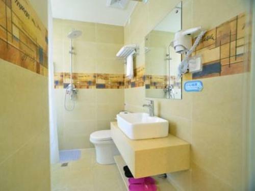 Shell Beijing Daxing District Jiugong Hongxing Street Hotel