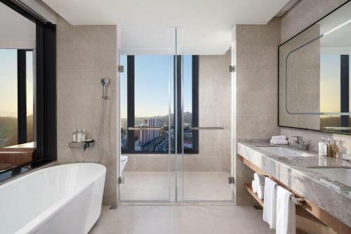 Holiday Inn Chengde Park View, An Ihg Hotel