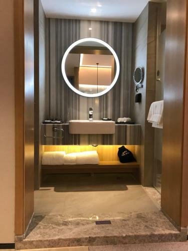 Hotel Mercure Chengdu Huapaifang